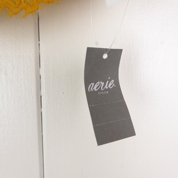 Aerie Bralette Womens SZ L Lace Triangle Back Pullover Lightly Padded NWT - Picture 2 of 11